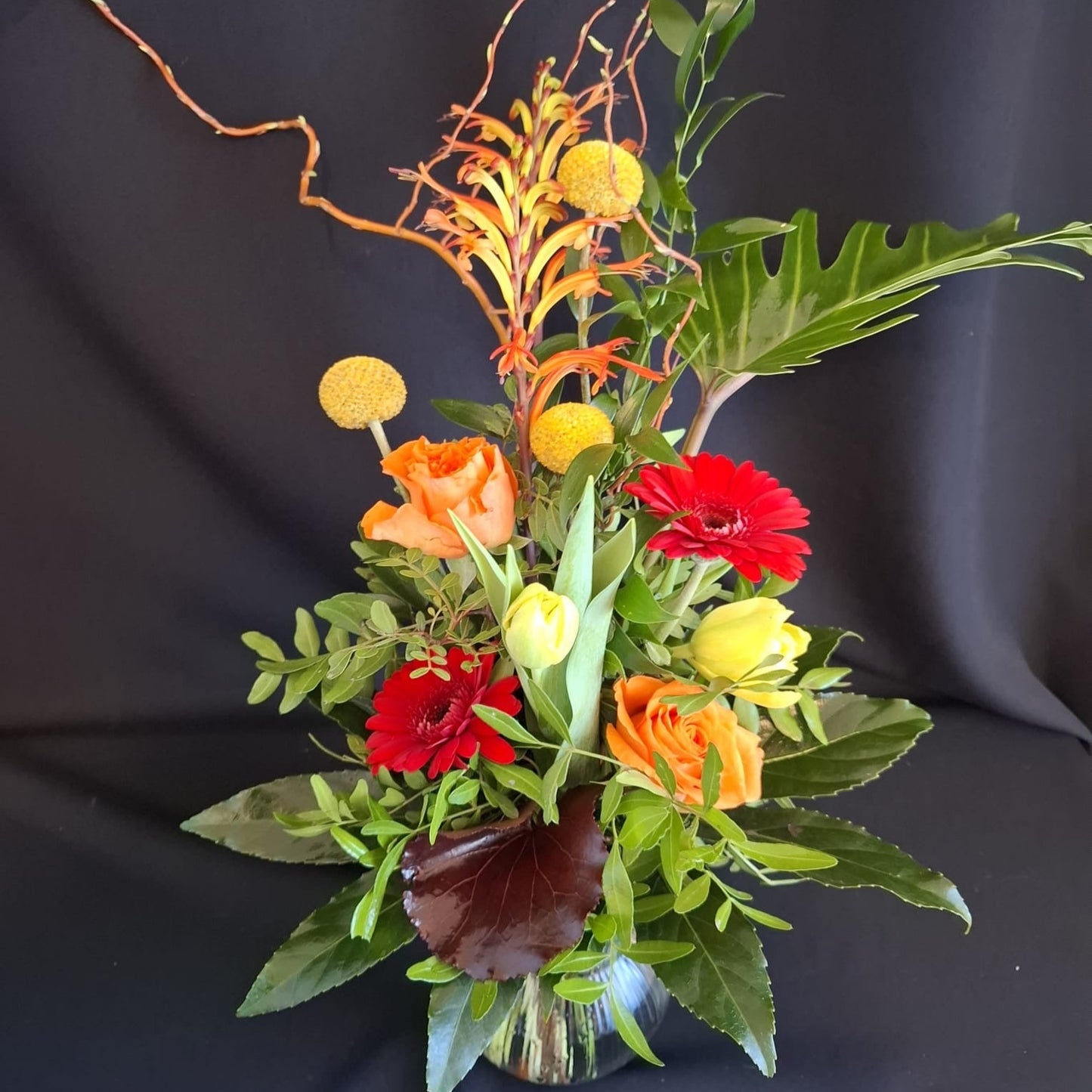 Frischer Strauß "Tropischer Frühling"